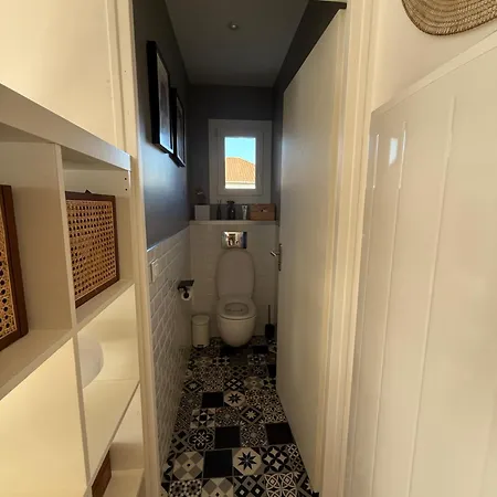 Cosy Universite Lägenhet