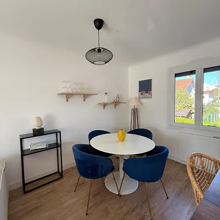 Cosy Universite Apartman